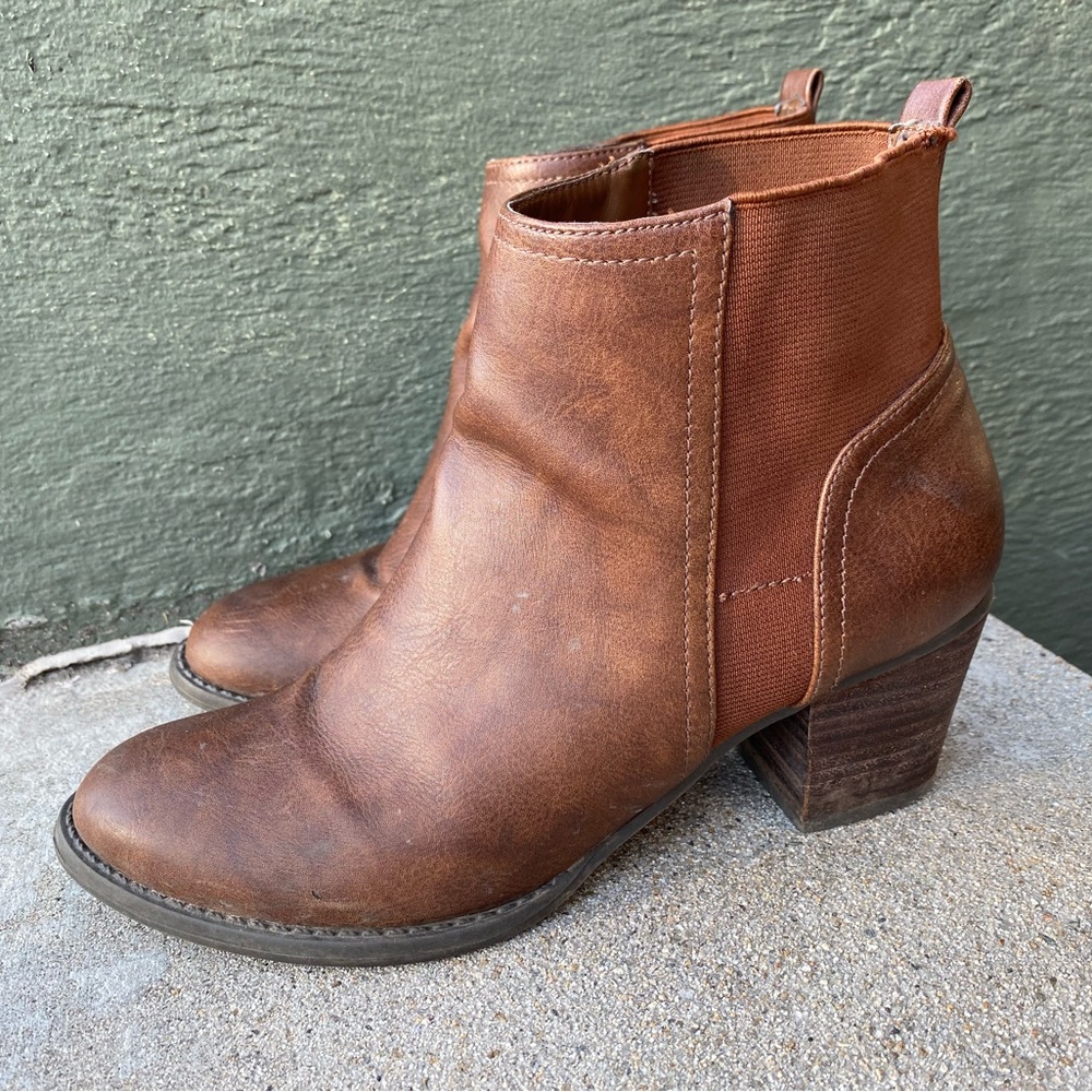 American Eagle Ankle Booties